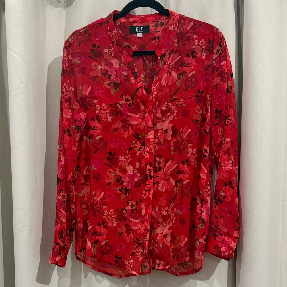 Kut from the Kloth Vibrant Red Floral Blouse Like New